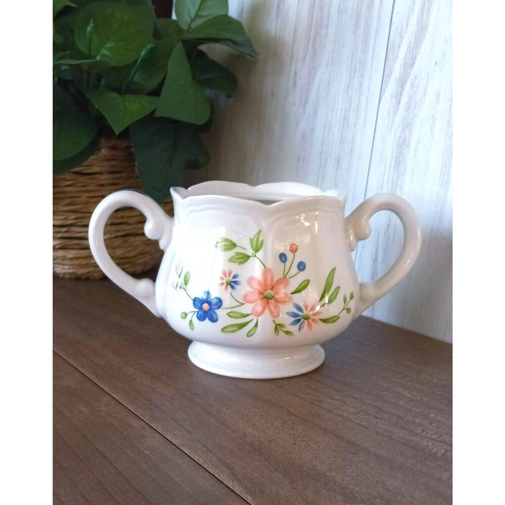 Vintage COUNTRY FRENCH Floral Sugar Bowl Cottagecore